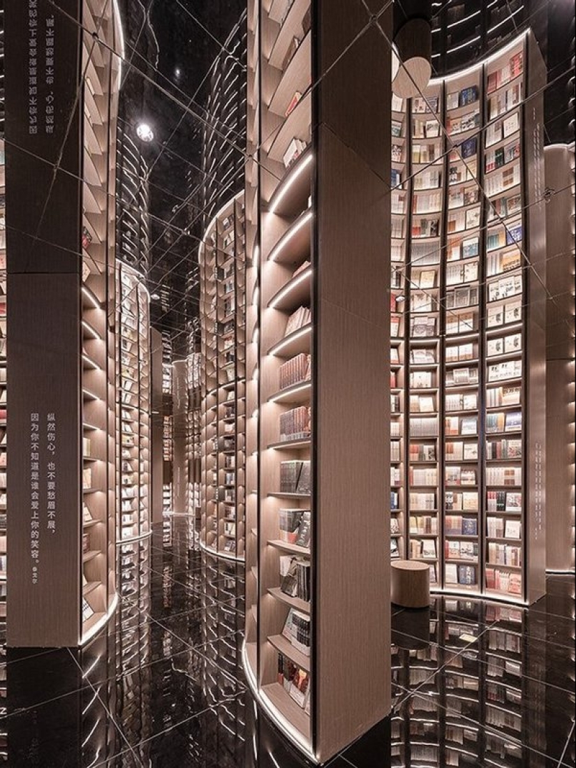 Almost like at Hogwarts: what does an "endless" bookstore look like in China Almost like at Hogwarts: what does an "endless" bookstore look like in China