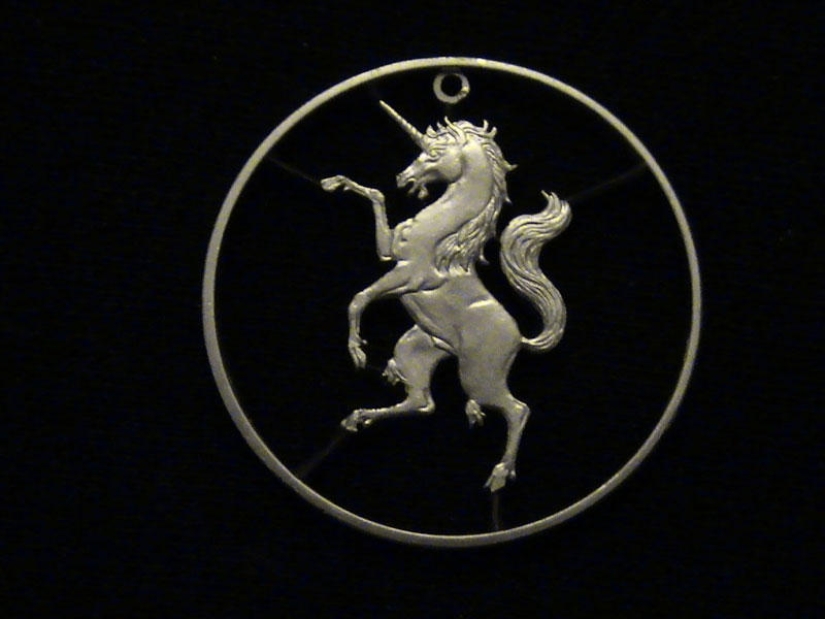 Amazing coin carving