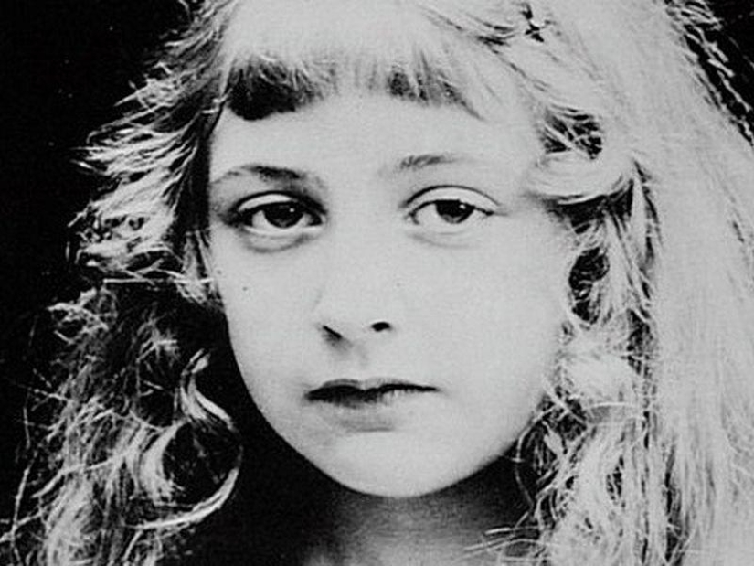 Amazing Facts About Agatha Christie's Life Amazing Facts About Agatha Christie's Life