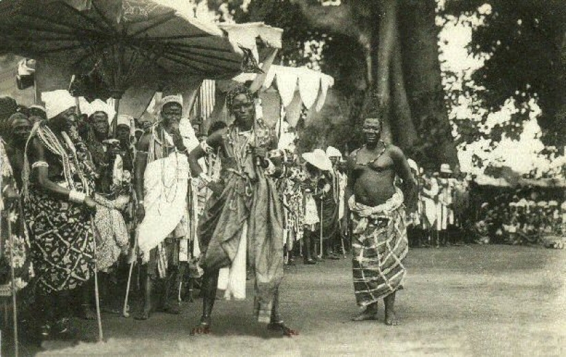 Amazons of Dahomey — who were the women who put the French army to flight Amazons of Dahomey — who were the women who put the French army to flight
