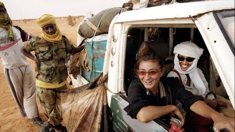 "Amor + Guerra" de la fotógrafa Lynsey Addario: Una historia sobre vivir y trabajar junto a la muerte