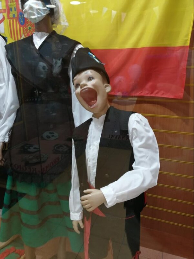 And so it will do! 22 photos of what happens when the head is not friends with the hands And so it will do! 22 photos of what happens when the head is not friends with the hands