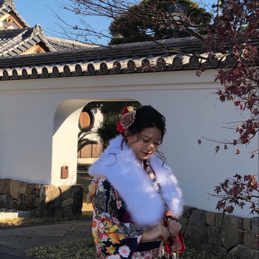 And the girl has matured: how 20-year-old Japanese celebrate their coming of age