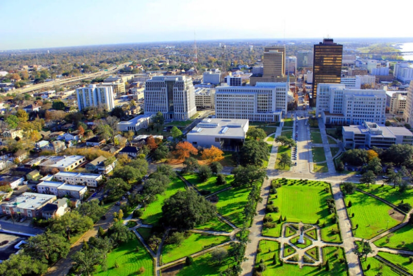 "Angel Face": the story of a maniac and a mama's boy by Sean Gillis "Angel Face": the story of a maniac and a mama's boy by Sean Gillis