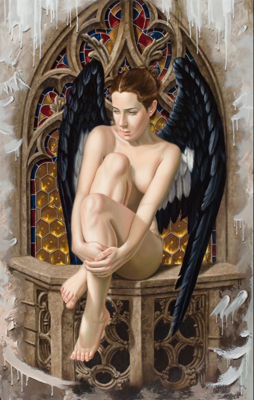 Angelical y terrenal en la pintura del artista surrealista Juan Medina