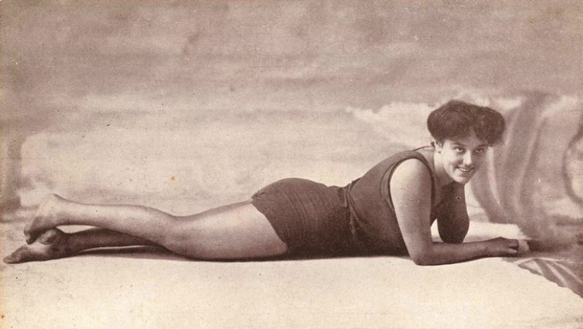 Annette Kellerman - record-breaking swimmer and the first film actress to appear nude Annette Kellerman - record-breaking swimmer and the first film actress to appear nude