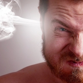 Annoying! 20 things that consistently annoy other people