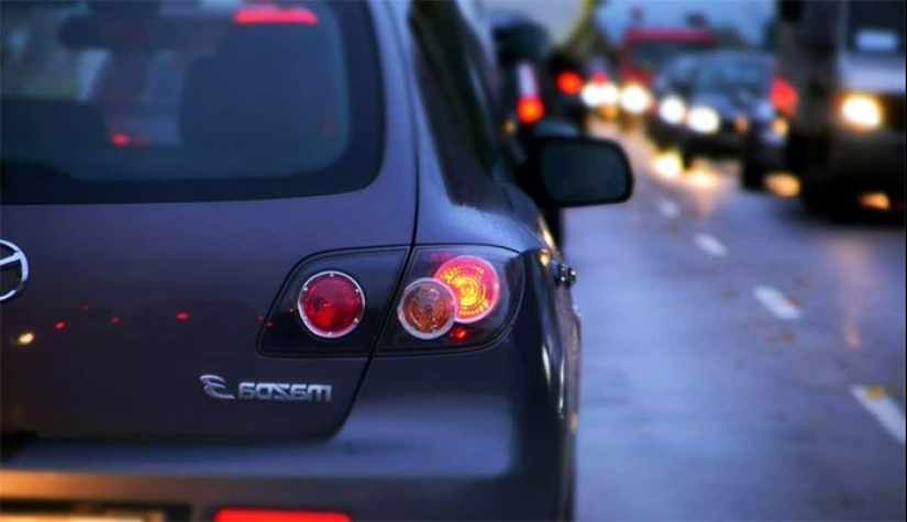 Annoying! 20 things that consistently annoy other people