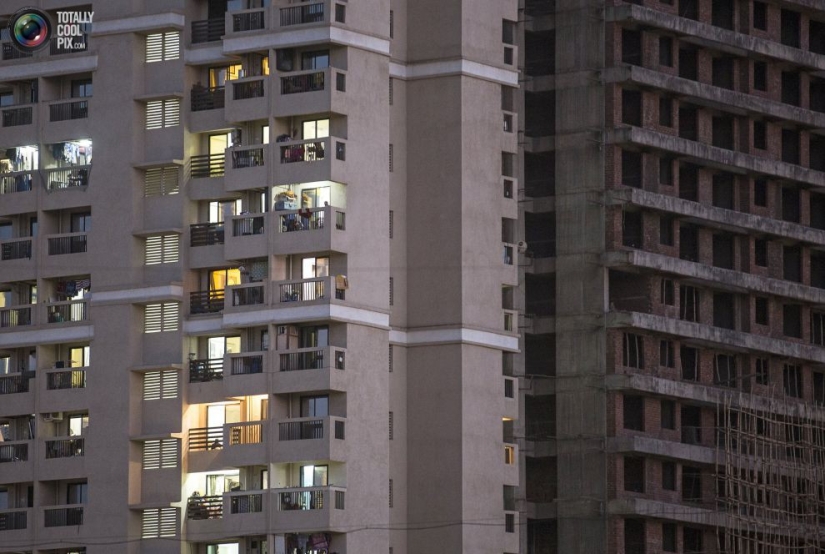 Anthill lives: Residential buildings of Mumbai Anthill lives: Residential buildings of Mumbai