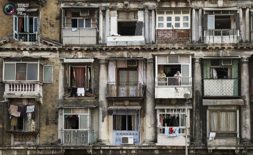 Anthill lives: Residential buildings of Mumbai Anthill lives: Residential buildings of Mumbai