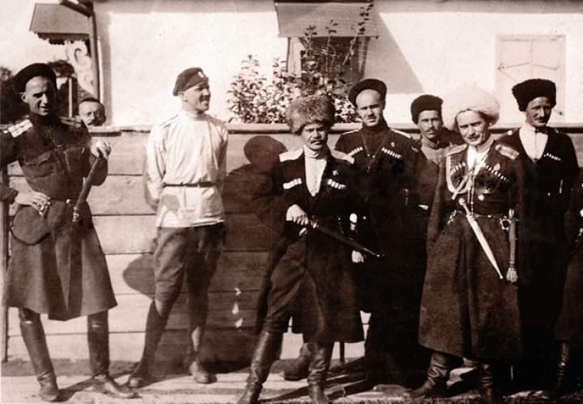 Apellido hablante: por qué los camaradas de armas y los enemigos odiaban al general Shkuro Apellido hablante: por qué los camaradas de armas y los enemigos odiaban al general Shkuro