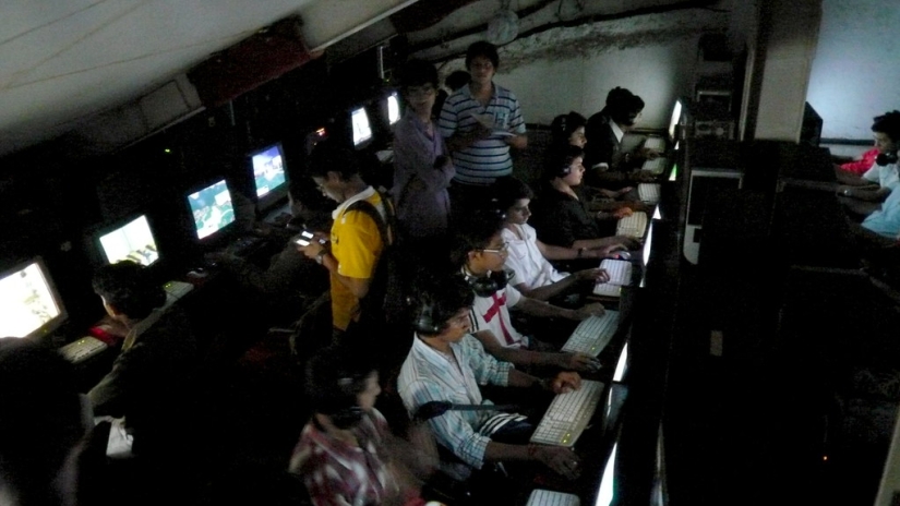 Apodado "Kukri": Por qué un empresario en Pakistán fue condenado a ser desmembrado en 100 pedazos