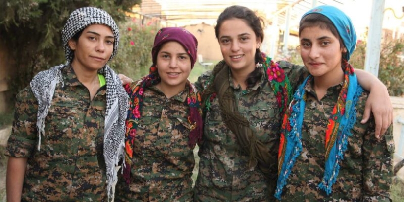 Arafatka: how Arab head scarf has won the love of the military and fashionistas of the planet Arafatka: how Arab head scarf has won the love of the military and fashionistas of the planet