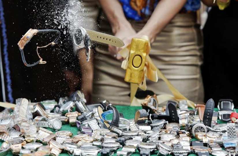 Are you bringing a plastic bag? World customs, where you may unexpectedly find yourself a criminal