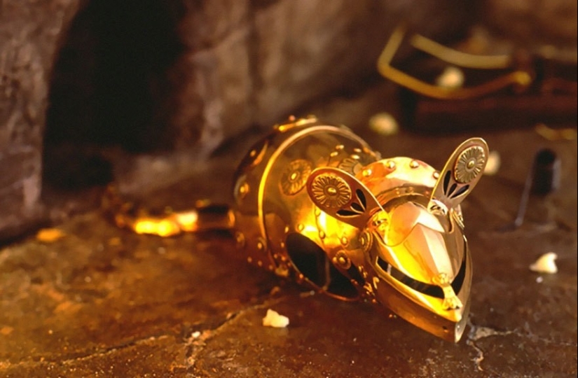 Armor of the "gods": the epic battle, ancient enemies