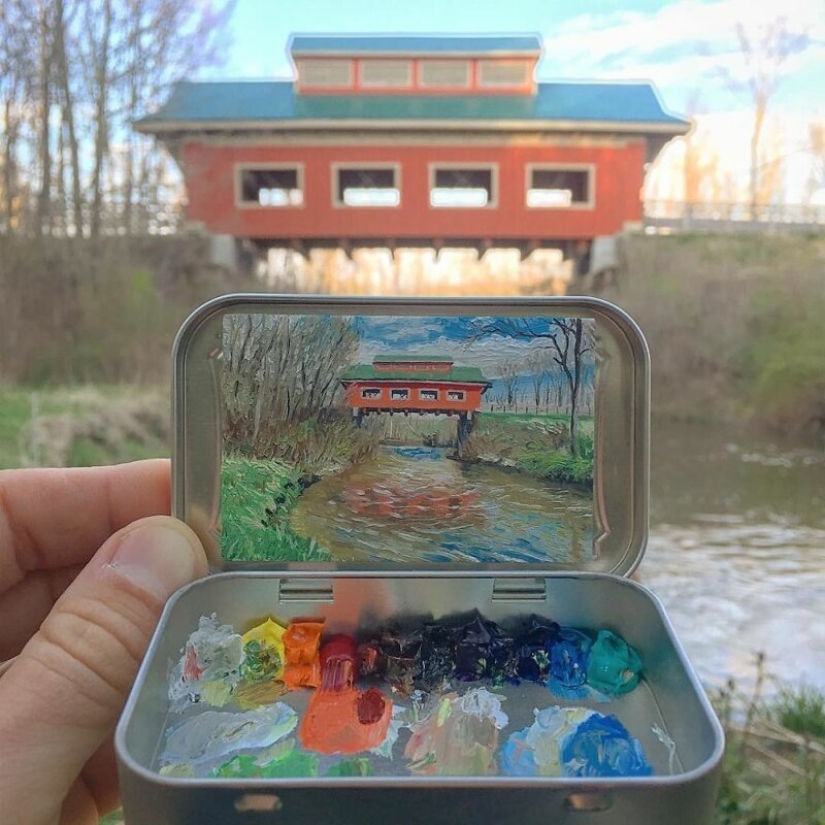 Artist draws the thumbnails of landscapes in the boxes from the candy