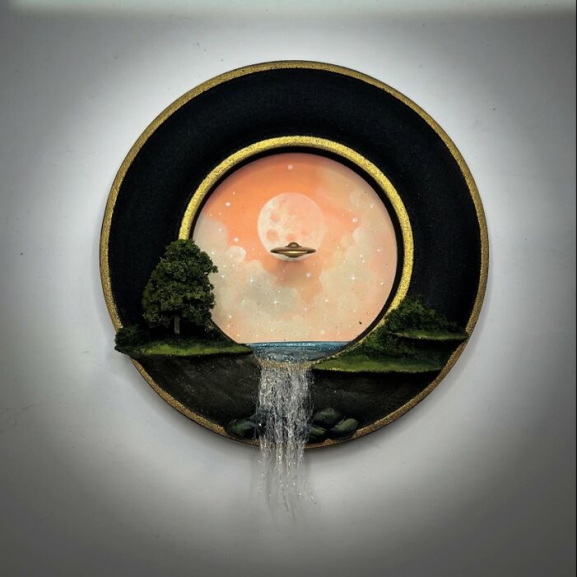 Artista construye dioramas fantásticos que parecen sacados de un cuento de hadas de ciencia ficción