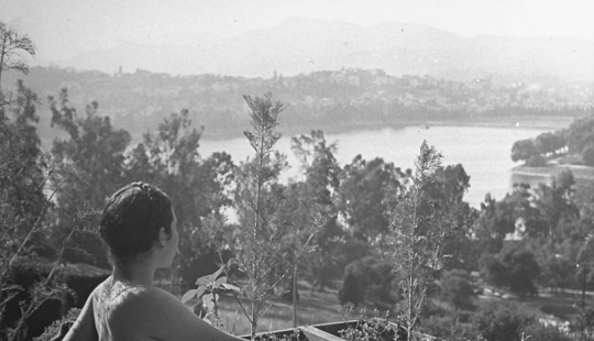 Artists and models in the frames of the legendary LIFE magazine Artists and models in the frames of the legendary LIFE magazine