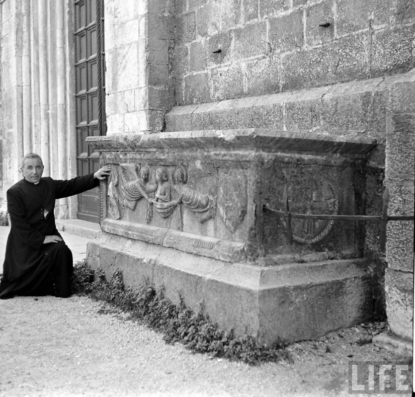 As residents of the Italian town many centuries shared bread and salt with mummies As residents of the Italian town many centuries shared bread and salt with mummies