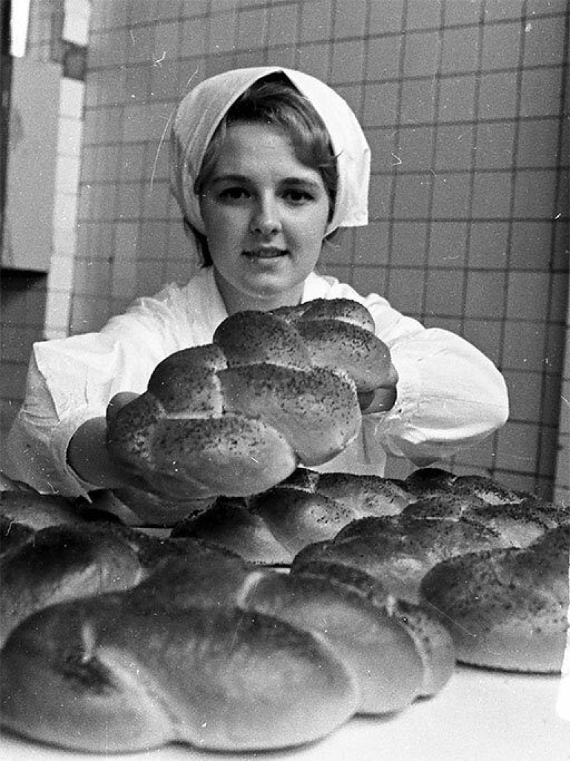 Athletes, Komsomol, just beauty