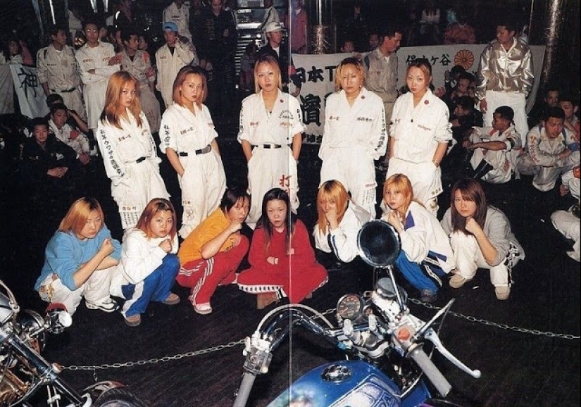 Atrevido y peligroso: 20 vintage foto de chicas Japonesas SUKEBAN Atrevido y peligroso: 20 vintage foto de chicas Japonesas SUKEBAN