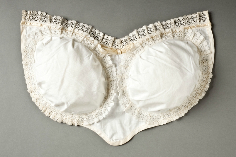 Aumento de senos hace 100 años. ¿Cómo fue? Aumento de senos hace 100 años. ¿Cómo fue?