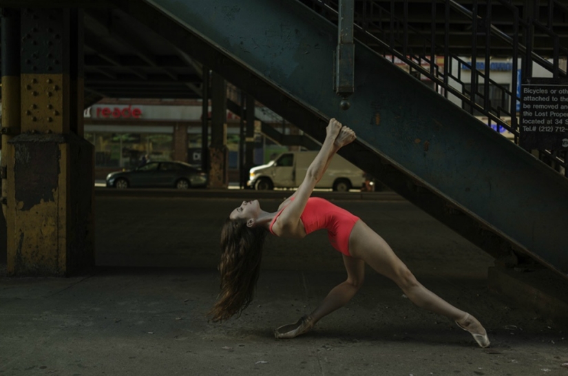 "Ballerinas of New York" through the eyes of Dane Shitagi "Ballerinas of New York" through the eyes of Dane Shitagi
