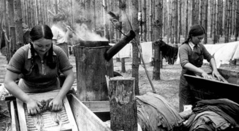 Bath and laundry factories — brothels or "purity factories" in which the Great Victory was forged? Bath and laundry factories — brothels or "purity factories" in which the Great Victory was forged?