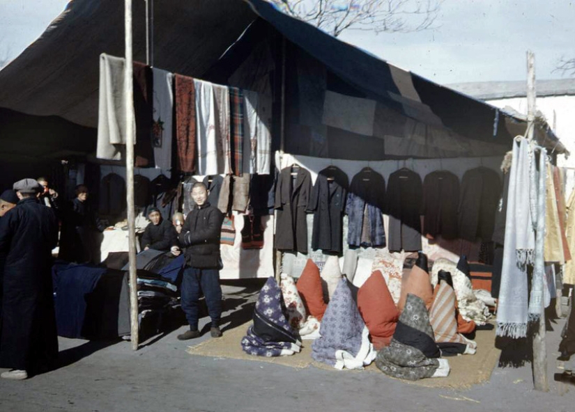 Beijing 1947 en Color: En la encrucijada de Épocas
