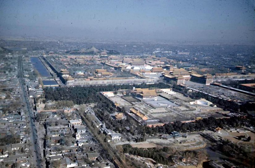 Beijing 1947 en Color: En la encrucijada de Épocas