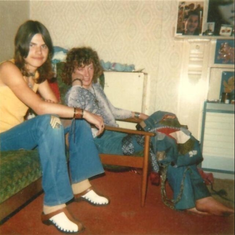 Bell-fondos: el pico de la moda de los años 70 y el símbolo de la década Bell-fondos: el pico de la moda de los años 70 y el símbolo de la década