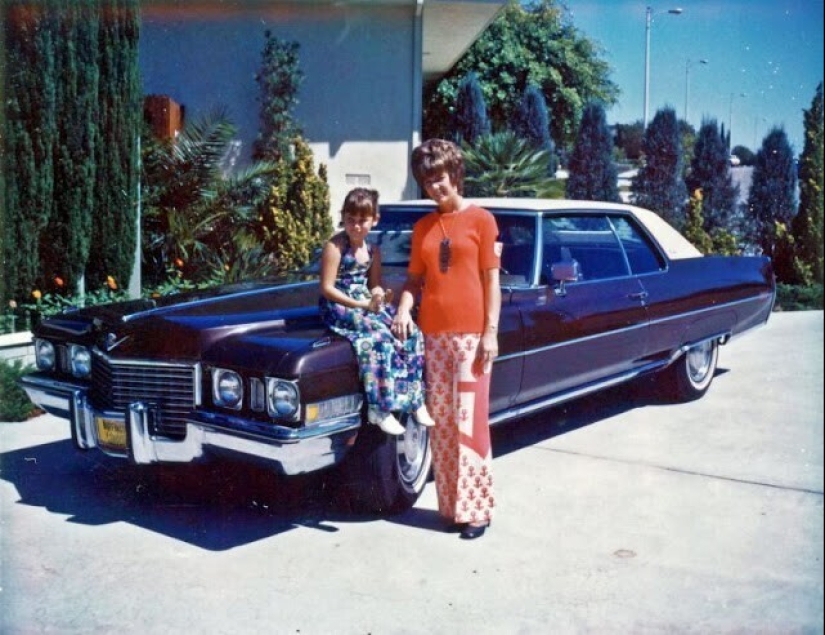 Bell-fondos: el pico de la moda de los años 70 y el símbolo de la década Bell-fondos: el pico de la moda de los años 70 y el símbolo de la década