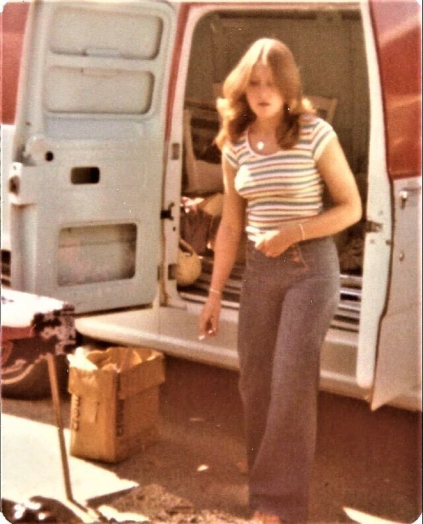 Bell-fondos: el pico de la moda de los años 70 y el símbolo de la década Bell-fondos: el pico de la moda de los años 70 y el símbolo de la década