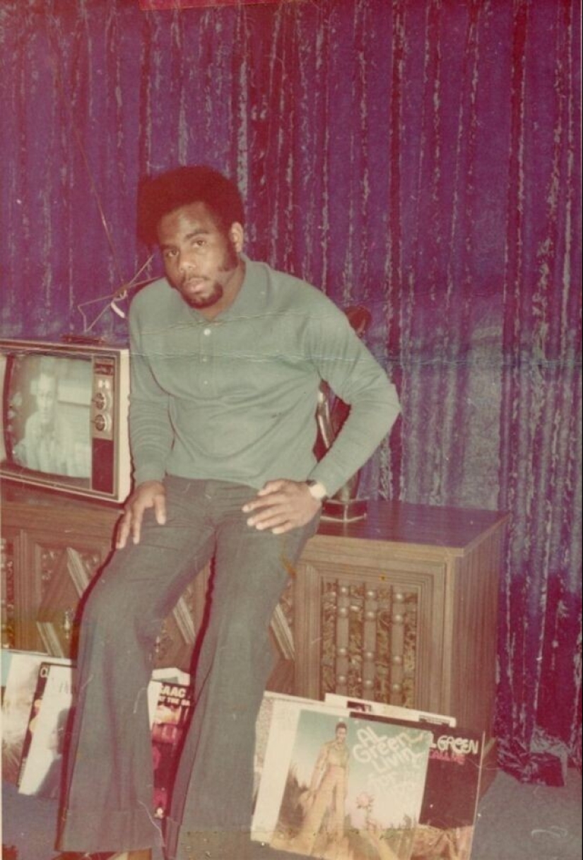 Bell-fondos: el pico de la moda de los años 70 y el símbolo de la década Bell-fondos: el pico de la moda de los años 70 y el símbolo de la década