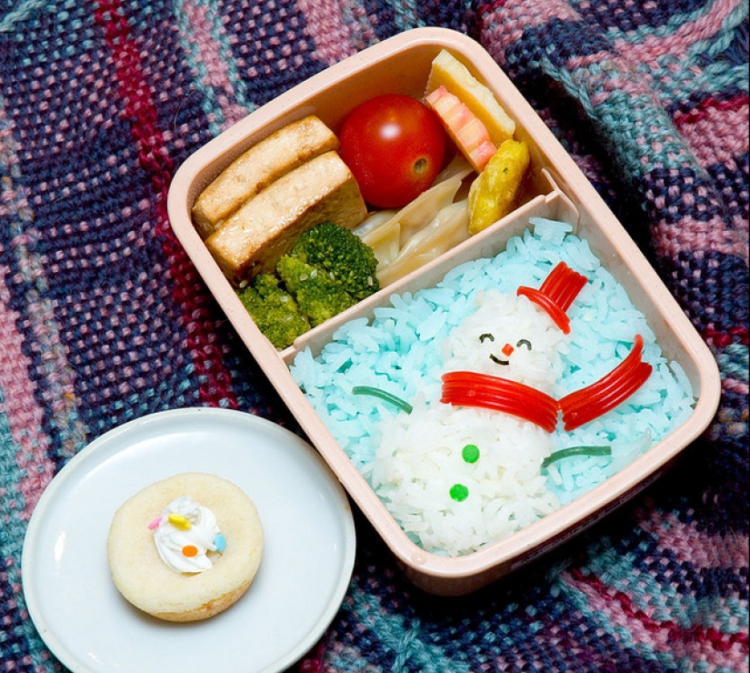 Bento: The Art of a Quick Snack at Work