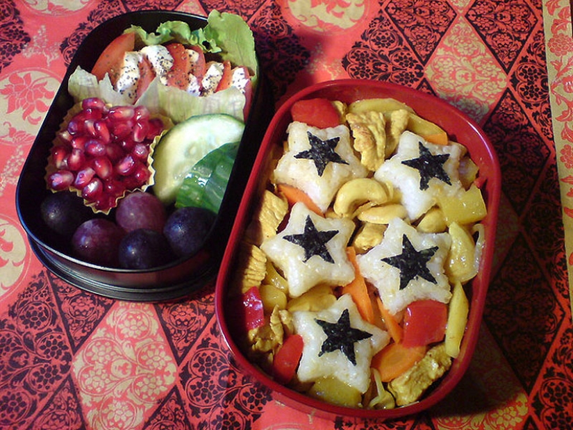 Bento: The Art of a Quick Snack at Work