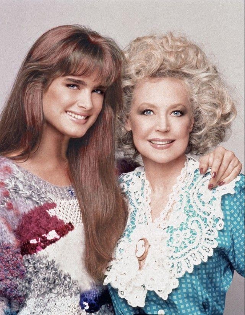 Betty Brosmer is the owner of the most gorgeous figure of the 50s Betty Brosmer is the owner of the most gorgeous figure of the 50s