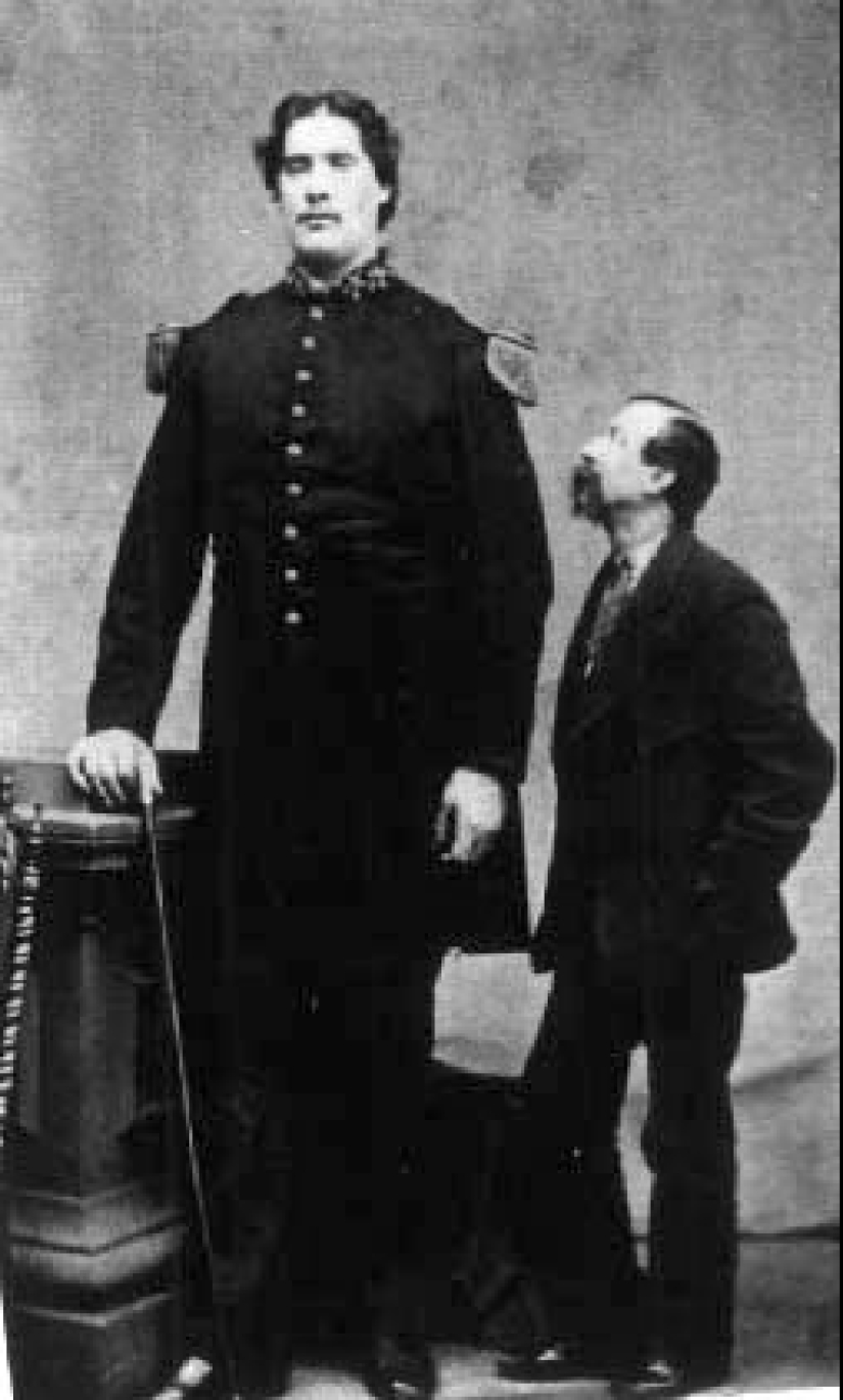 Big Love: The Story of the Tallest Couple in History