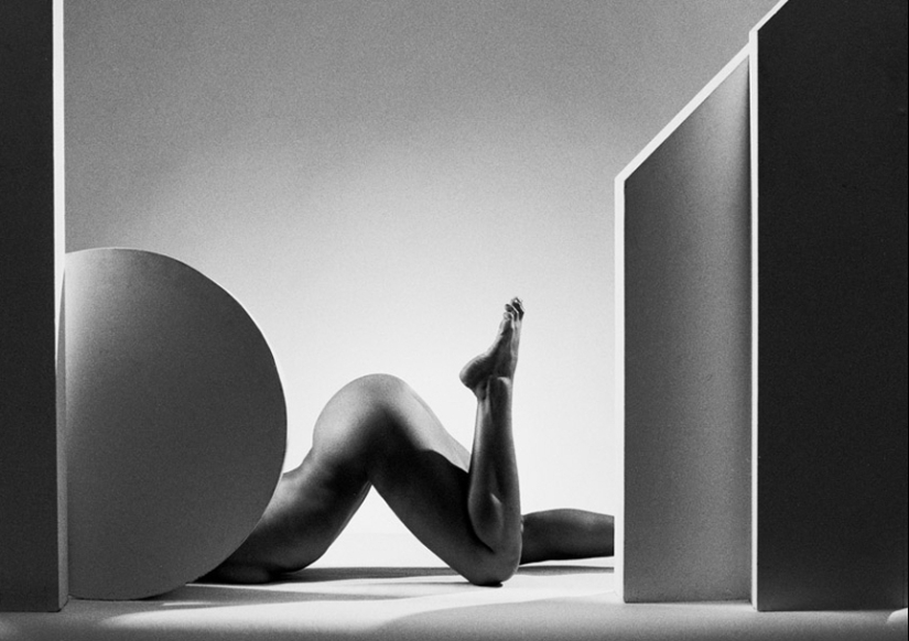 Black and white surrealism of the master of erotic photography Gunther Knop