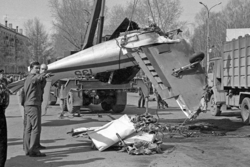"Bloody Sunday" of Nizhny Tagil: how the plane crashed into the crowd on May 9, 1993