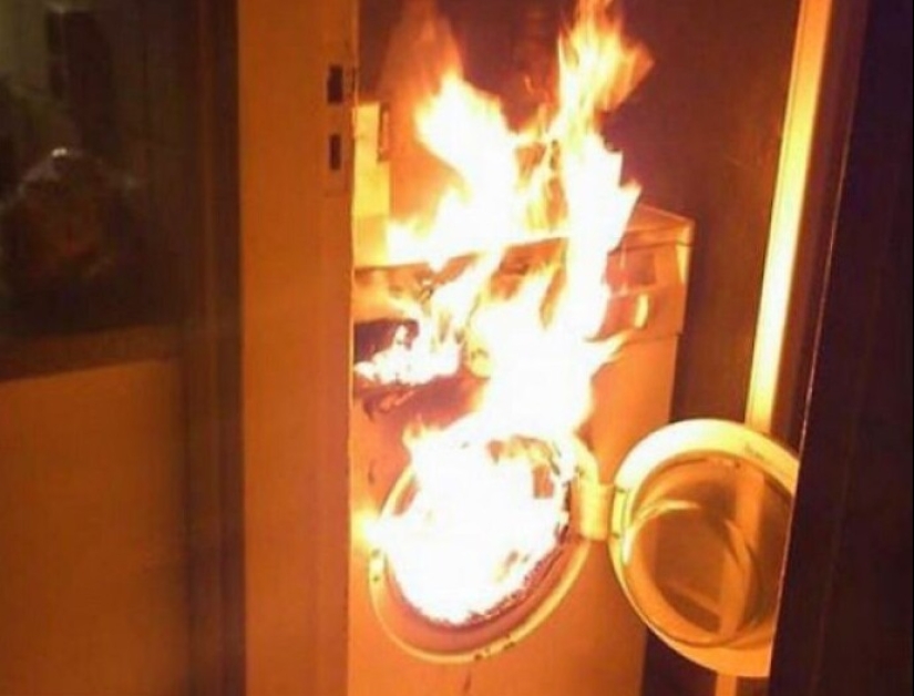 Both funny and sad: 30 curious incidents during washing Both funny and sad: 30 curious incidents during washing