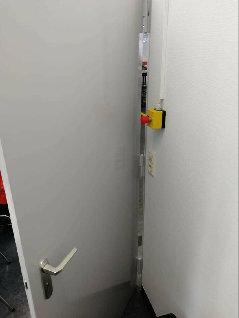 Both laughter and sin: 30 epic mistakes of would-be designers Both laughter and sin: 30 epic mistakes of would-be designers