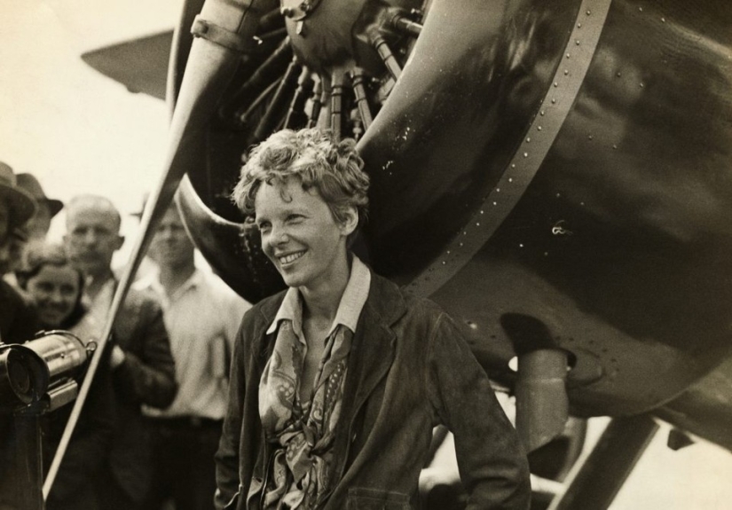 Brave pilot Amelia Earhart: an aviation legend who disappeared in the sky