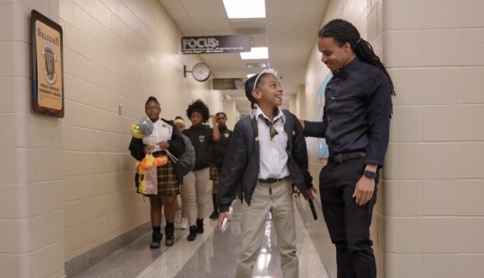 "Breaking Bad" por el contrario: la historia de un traficante de drogas que se convirtió en maestro "Breaking Bad" por el contrario: la historia de un traficante de drogas que se convirtió en maestro