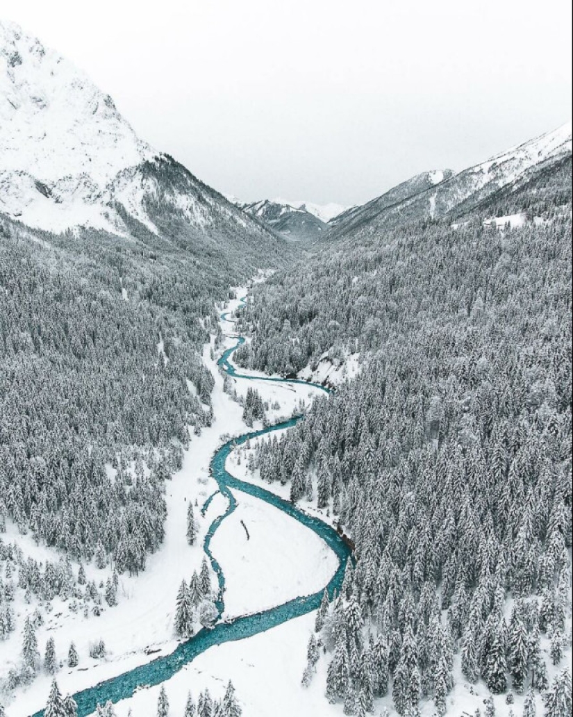 Breathtaking aerial photos of Gabor Nadia