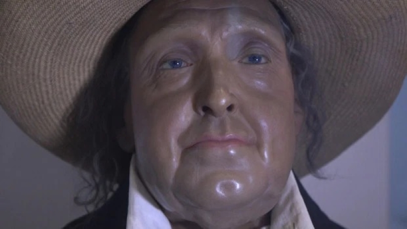 Britain's spookiest attraction — The Mummy of Jeremy Bentham Britain's spookiest attraction — The Mummy of Jeremy Bentham