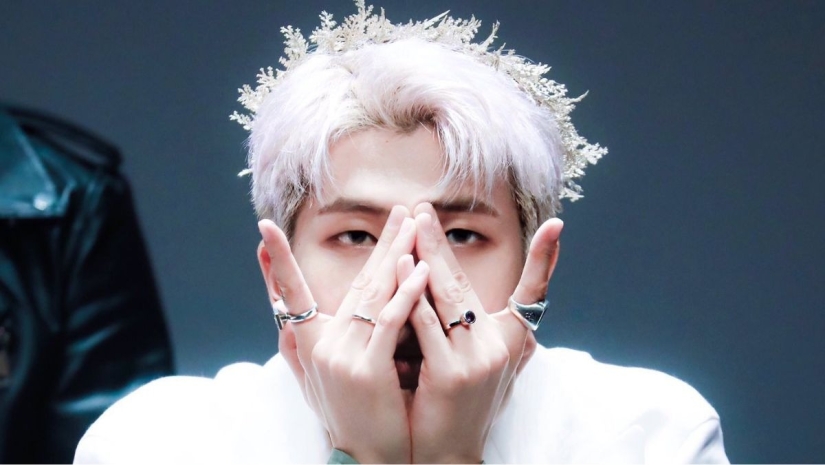 BTS V, Jin, Jhope, Jimin, Jungkook, RM And Suga's Signature Poses That Flaunt Their Unique Styles