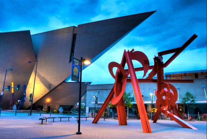 Buildings with a slope Buildings with a slope