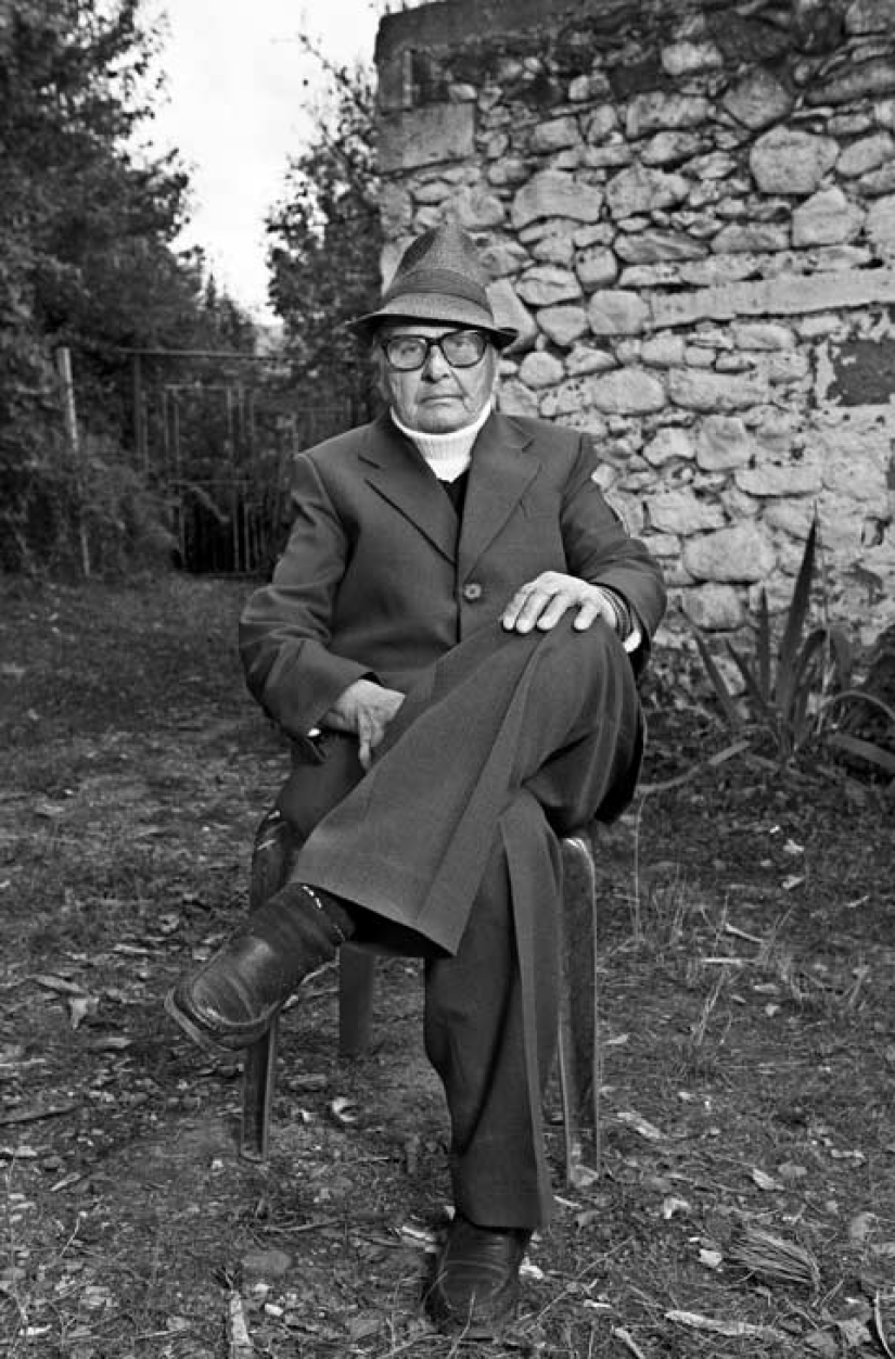 Burnesha: Mujeres-Hombres de Albania Burnesha: Mujeres-Hombres de Albania