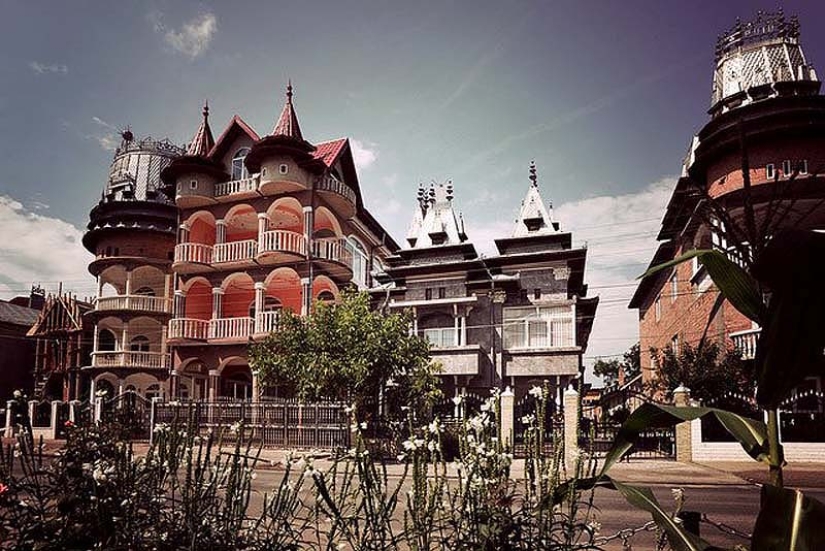 Buzescu is the capital of Gypsy millionaires Buzescu is the capital of Gypsy millionaires